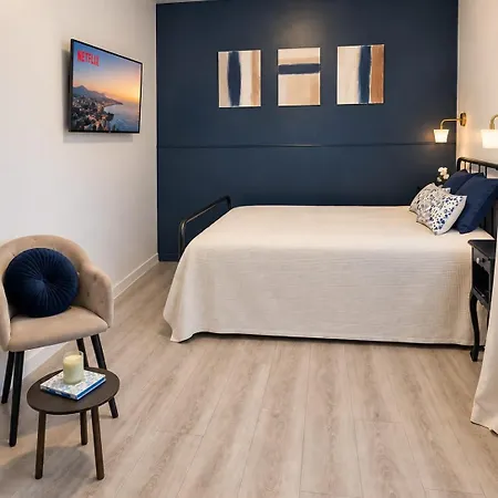 Maisonnette Confort Et Charme Avec Terrasse 20 Min De Paris Proche * Gagny